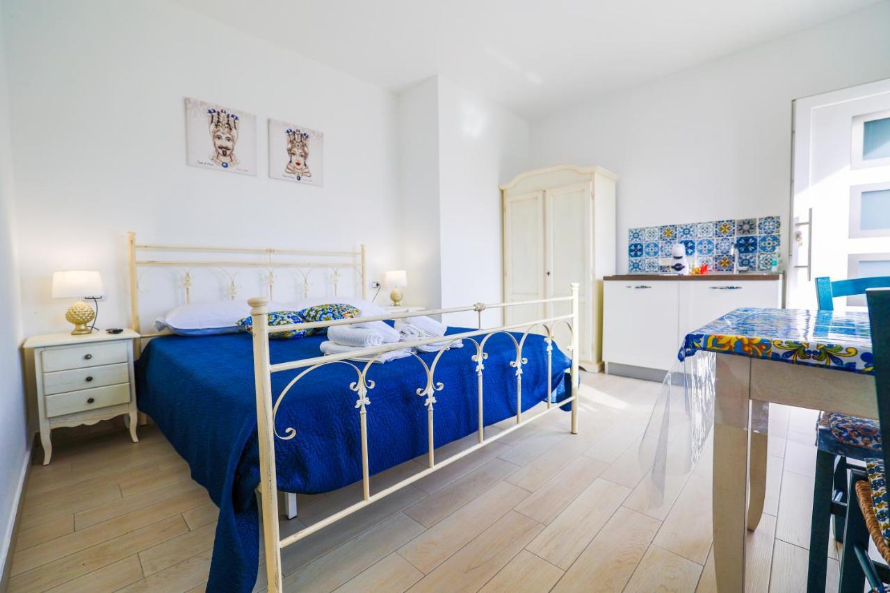 Ca Del Re - A Due Passi Dal Mare - Terrasini, Cinisi, Trappeto, Balestrate E Castellamare Del Golfo Guest house