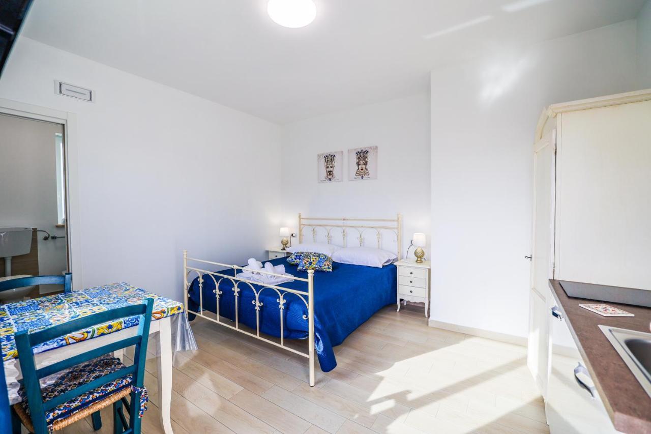 Ca Del Re - A Due Passi Dal Mare - Terrasini, Cinisi, Trappeto, Balestrate E Castellamare Del Golfo Guest house